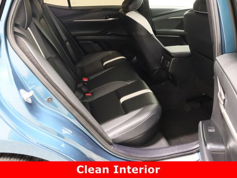 Used 2025 Toyota Camry SE image 34