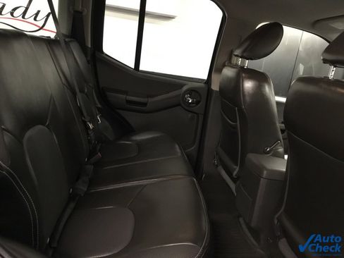 Used 2015 Nissan Xterra PRO-4X w/ Pro-4x Leather Package image 30