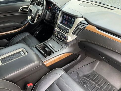 Used 2020 GMC Yukon XL Denali image 19