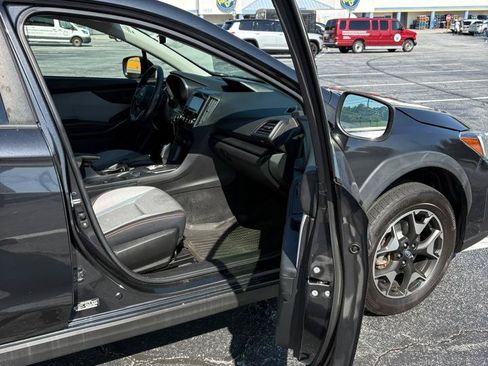 Used 2019 Subaru Crosstrek 2.0i Premium AWD/4WD image 16