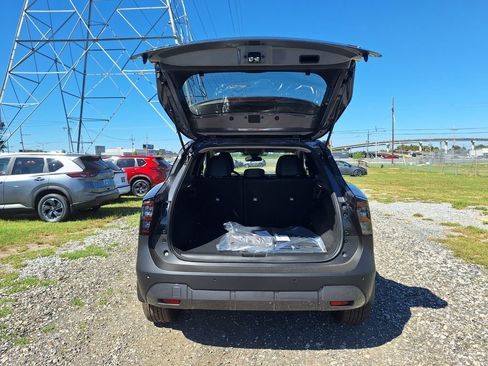 New 2026 Nissan Kicks SR image 26