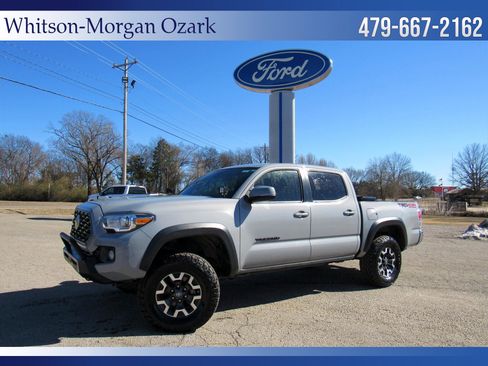 Used 2020 Toyota Tacoma TRD Off-Road image 1
