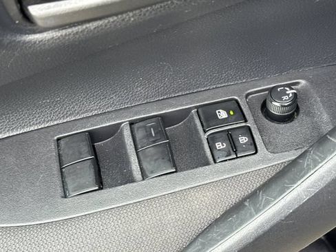 Used 2024 Toyota Corolla LE FWD image 12