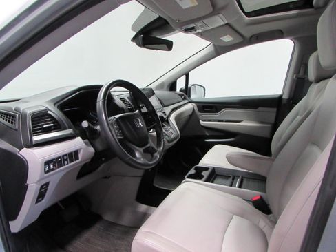 Used 2024 Honda Odyssey EX-L image 13