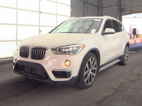 Used 2017 BMW X1 sDrive28i FWD image 2
