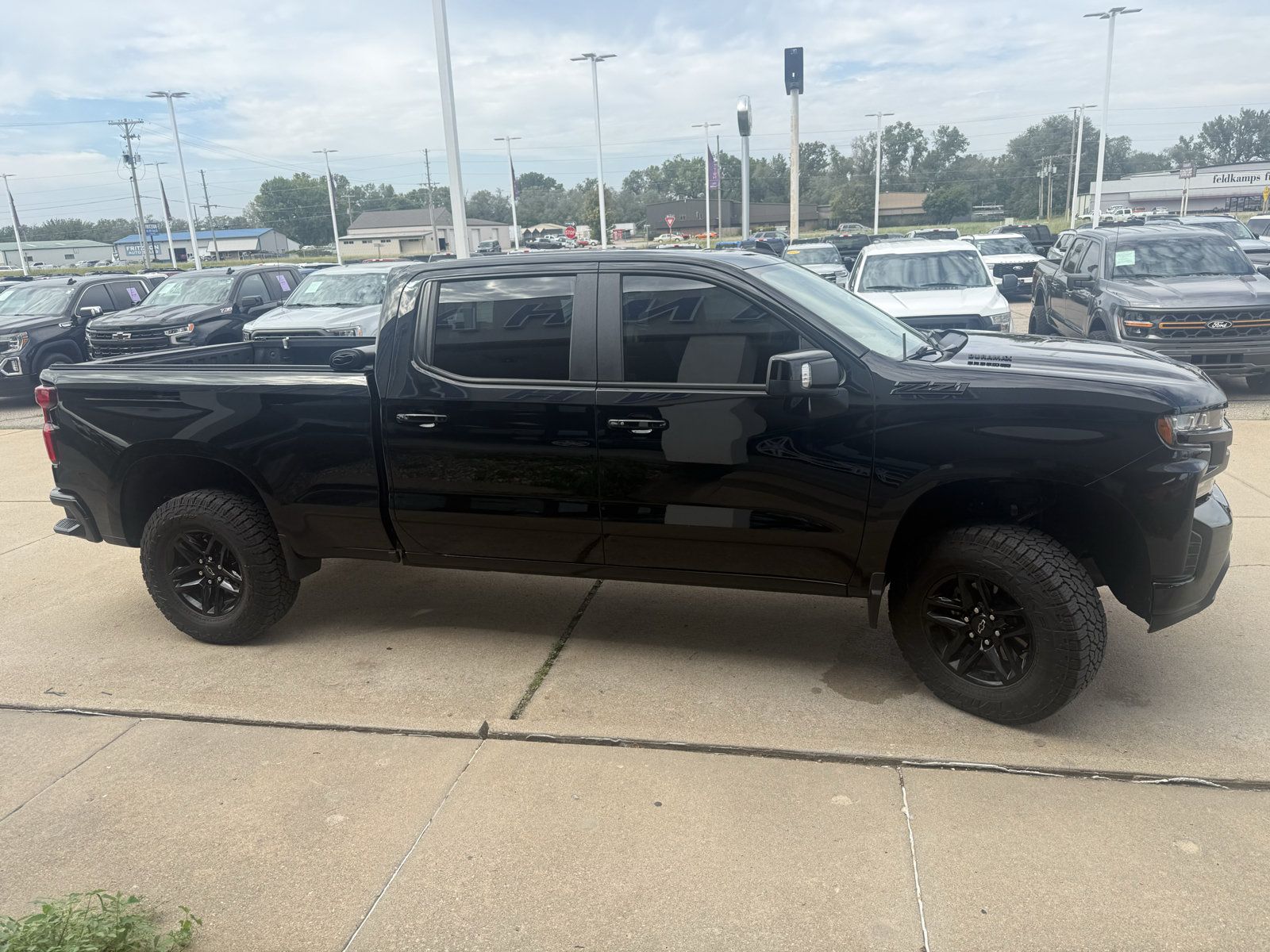 Used 2022 Chevrolet Silverado 1500 LT Trail Boss w/ Convenience Package II AWD/4WD image 12