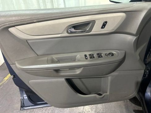 Used 2014 Chevrolet Traverse LT AWD/4WD image 16
