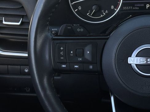 Used 2023 Nissan Rogue SV w/ SV Premium B Package image 14