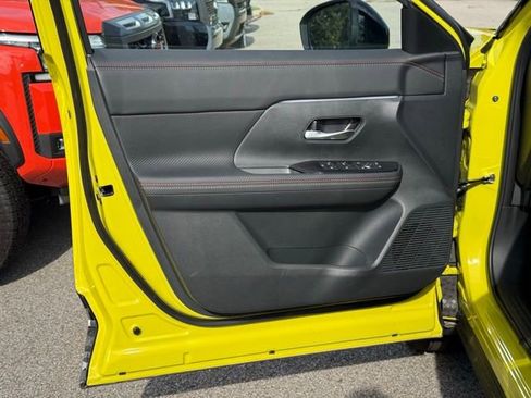 New 2026 Nissan Kicks SR w/ Cold Weather Package image 16