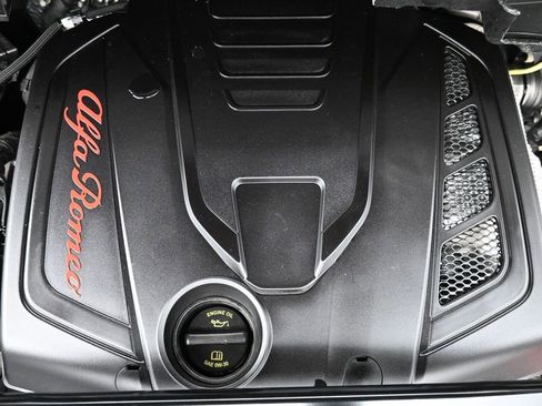 Used 2021 Alfa Romeo Stelvio Ti image 25