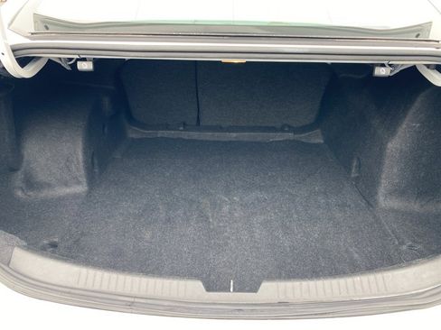 Used 2024 Chevrolet Malibu LT image 16