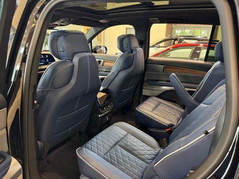 New 2026 Cadillac Vistiq Premium Luxury image 22