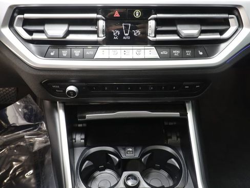 Used 2021 BMW 330i xDrive Sedan w/ Convenience Package image 12