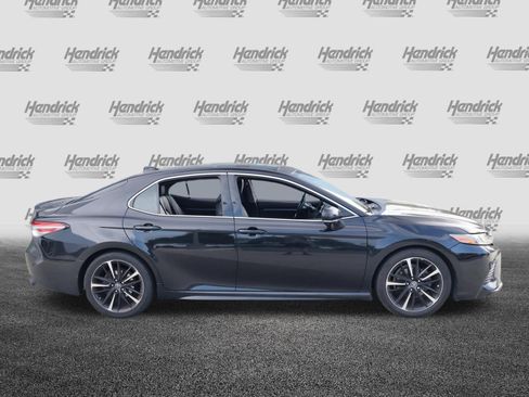 Used 2019 Toyota Camry XSE FWD image 10