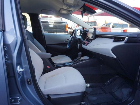 Used 2022 Toyota Corolla LE w/ Carpet Mat Package (TMS) FWD image 19