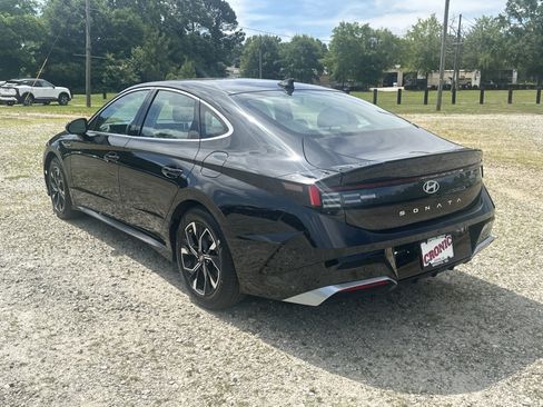 Used 2025 Hyundai Sonata SEL FWD image 7
