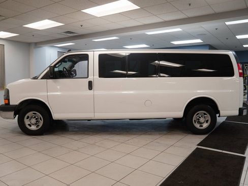 Used 2016 Chevrolet Express 3500 LT w/ LT Preferred Equipment Group image 2