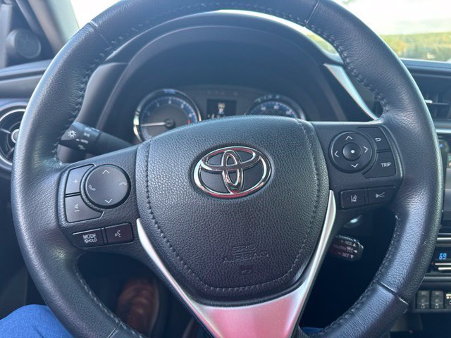 Used 2019 Toyota Corolla XLE FWD image 16