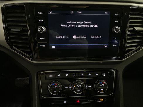 Used 2021 Volkswagen Atlas SEL image 15