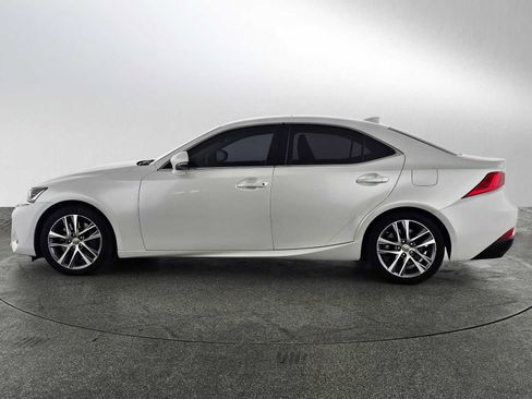 Used 2019 Lexus IS 300 image 7