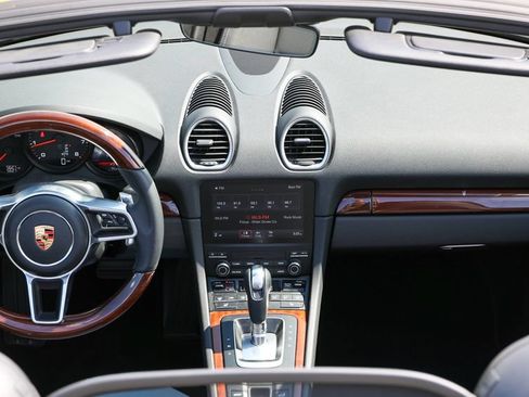 Certified 2024 Porsche 718 Boxster RWD image 58