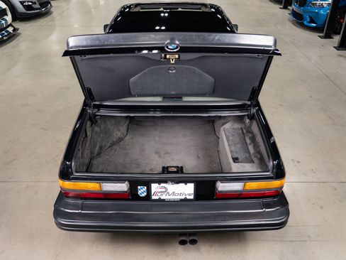 Used 1988 BMW M5 RWD image 35