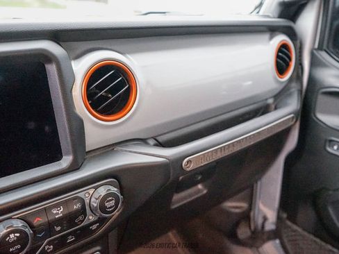 Used 2022 Jeep Gladiator Mojave w/ LED Lighting Group image 37