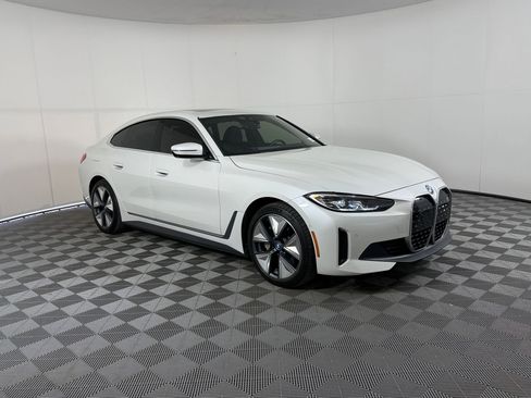 Used 2023 BMW i4 eDrive35 w/ Premium Package RWD image 7
