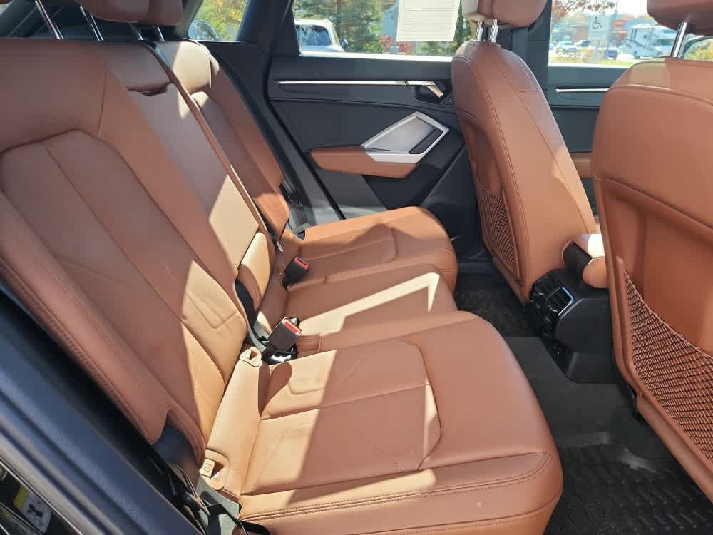 Used 2024 Audi Q3 2.0T Premium AWD/4WD image 27