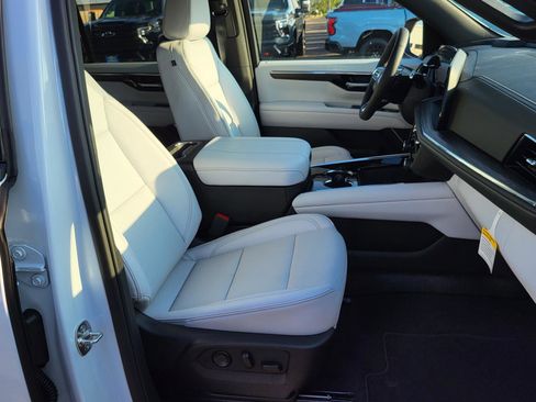 New 2026 Chevrolet Tahoe Premier image 10