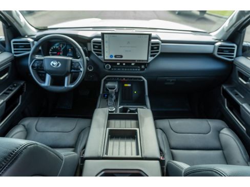 Used 2023 Toyota Tundra Limited AWD/4WD image 19