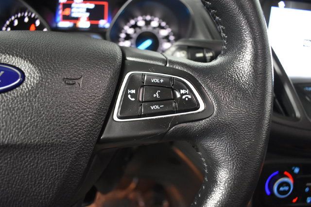 Used 2019 Ford Escape SEL AWD/4WD image 16