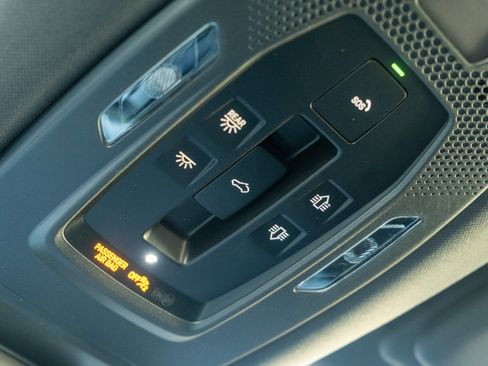 Certified 2024 Porsche Cayenne image 35