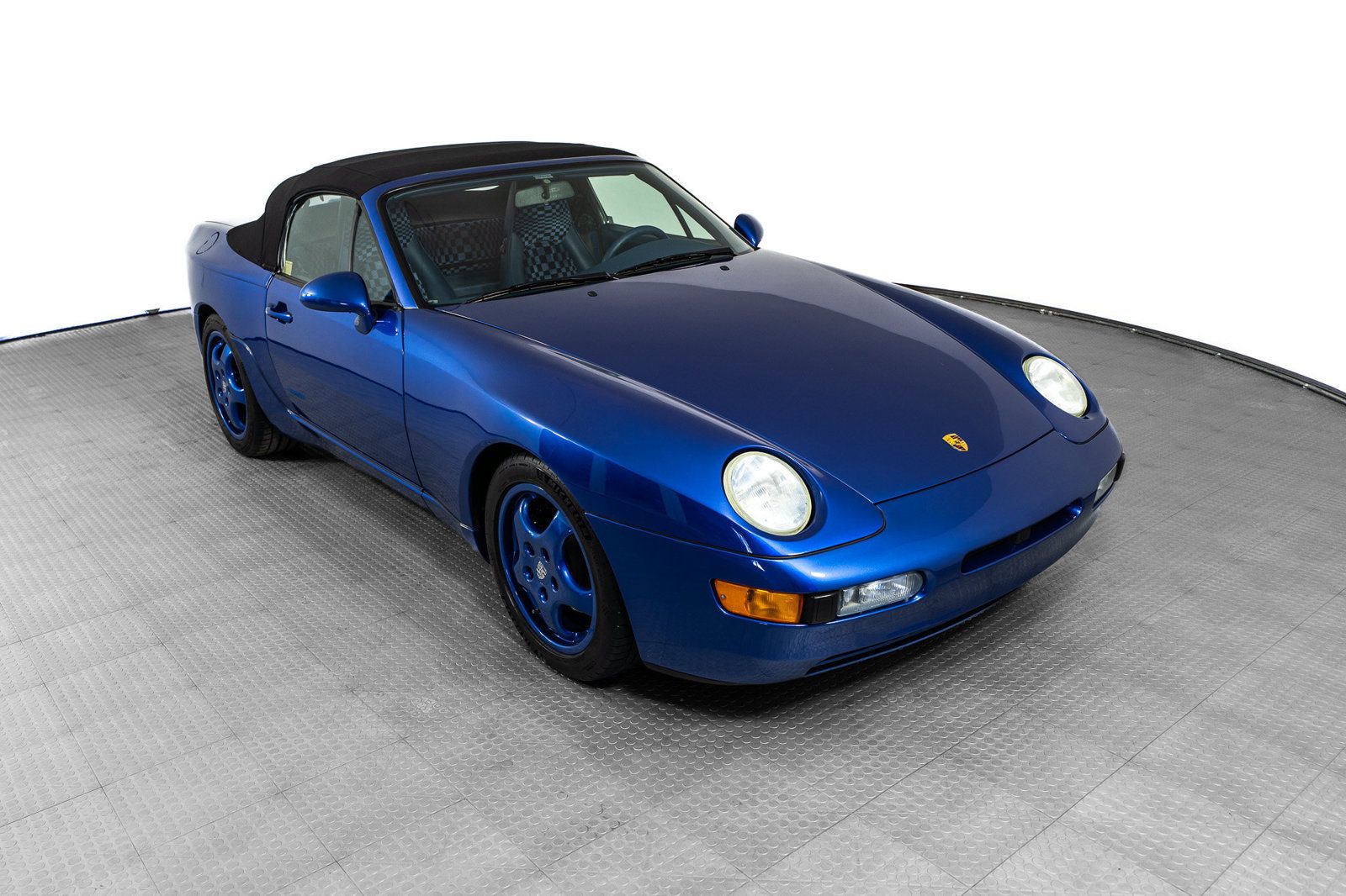 Used 1992 Porsche 968 Cabriolet RWD image 12