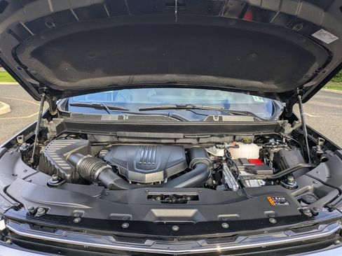 Certified 2025 Chevrolet Traverse High Country w/ LPO, Floor Liner Package AWD/4WD image 4