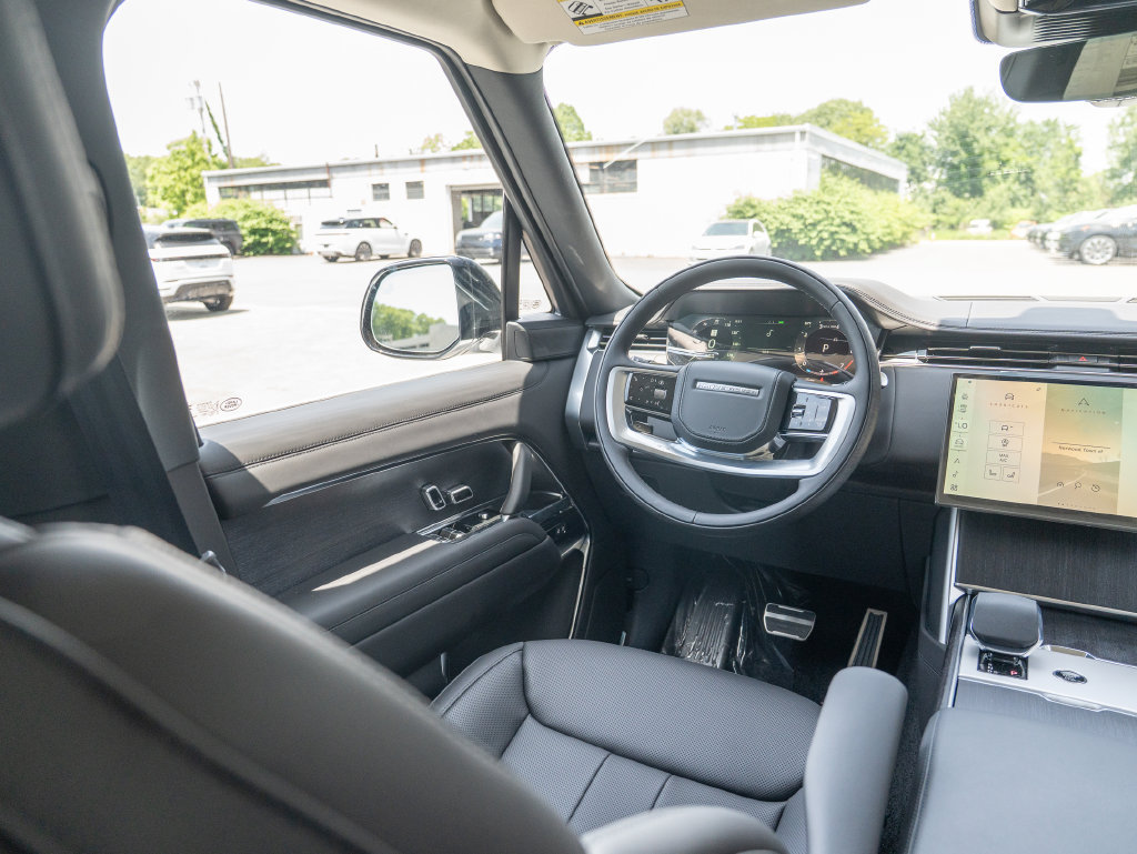 New 2026 Land Rover Range Rover SE AWD/4WD image 18