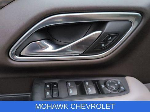 Used 2021 Chevrolet Tahoe Z71 AWD/4WD image 25