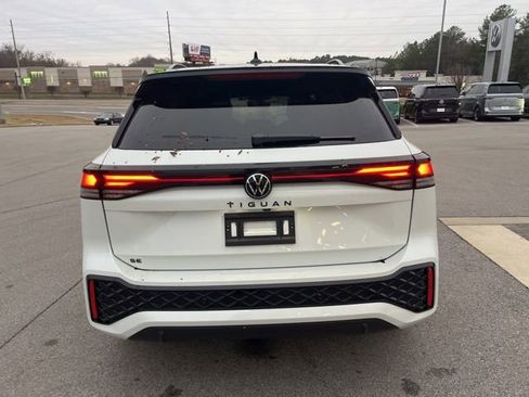 New 2026 Volkswagen Tiguan SE R-Line image 4