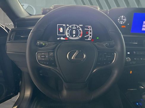 Certified 2025 Lexus ES 350 w/ Premium Package image 12