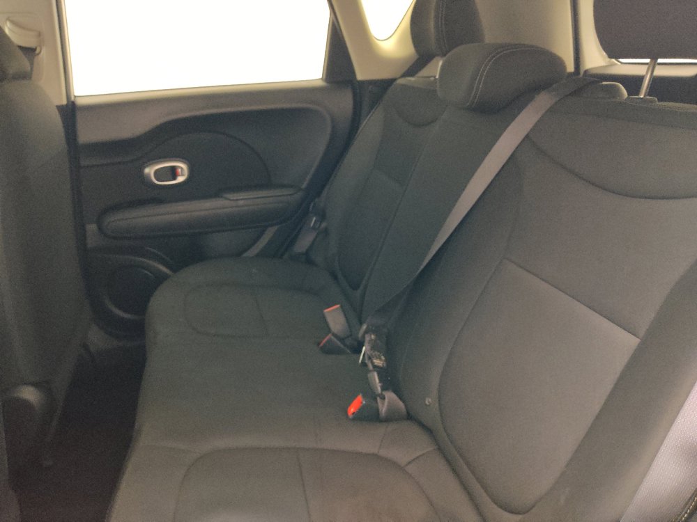 Used 2016 Kia Soul w/ Convenience Package FWD image 18