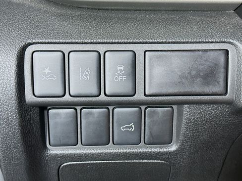 Used 2025 Mitsubishi Eclipse Cross SE AWD/4WD image 17