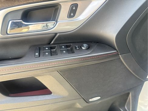 Used 2015 GMC Terrain Denali w/ Cargo Package image 23