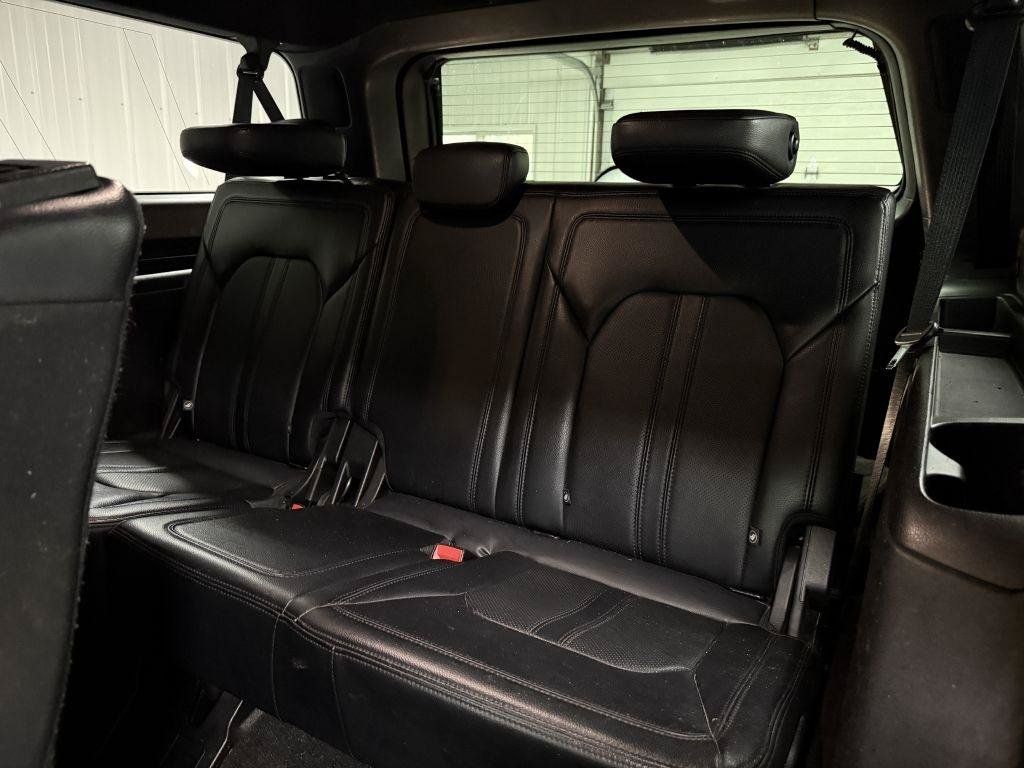 Used 2019 Ford Expedition Max Limited AWD/4WD image 28