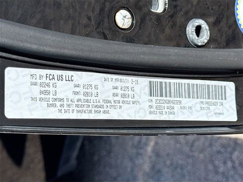 Used 2019 Dodge Challenger SXT image 29