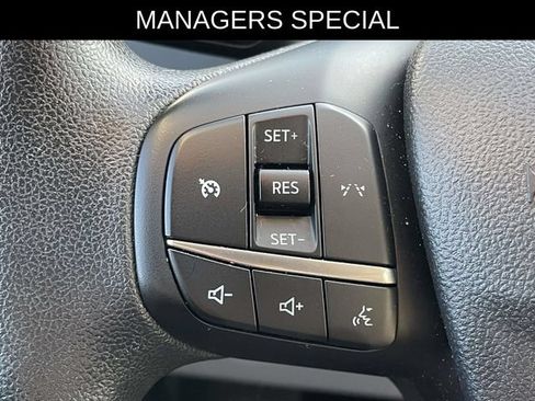 Used 2025 Ford Escape Active AWD/4WD image 19
