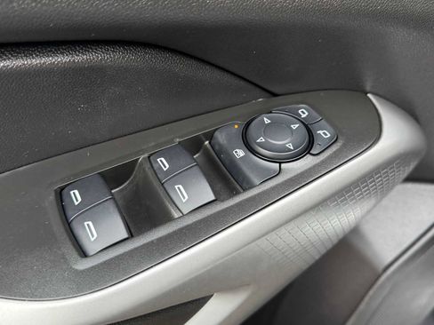 Used 2024 Chevrolet Trax LS image 12