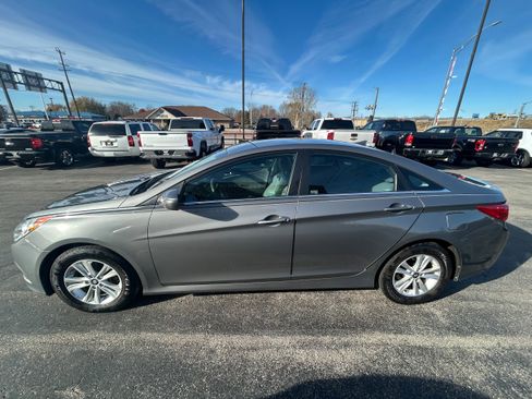 Used 2014 Hyundai Sonata GLS image 3