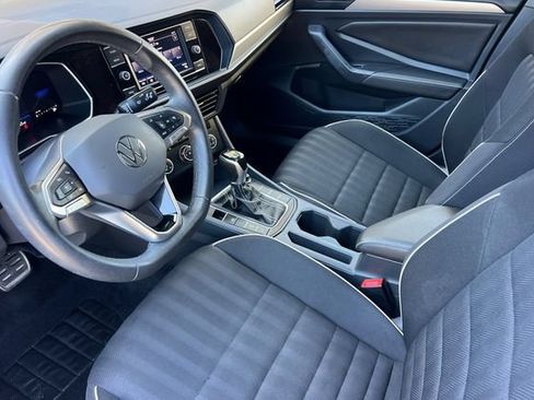 Used 2024 Volkswagen Jetta Sport FWD image 10