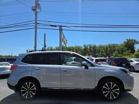 Used 2017 Subaru Forester 2.0XT Touring AWD/4WD image 6