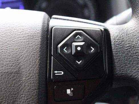 Used 2022 Toyota Tacoma SR AWD/4WD image 10